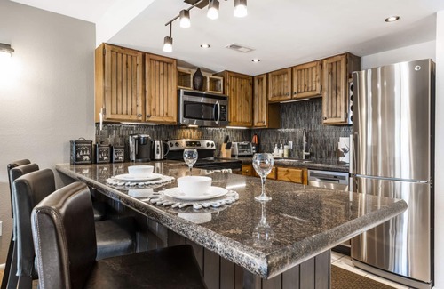 North Park City Condo | Prime Location: Steps to Park City Resort