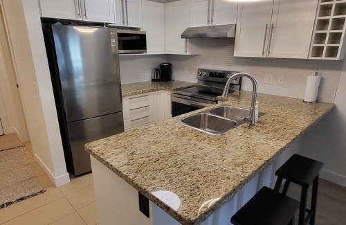 North End Condo | Prime Location - STEPS TO BEACH