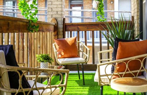 Short North House | Prime Location Top Rated Clean Parking Free!
