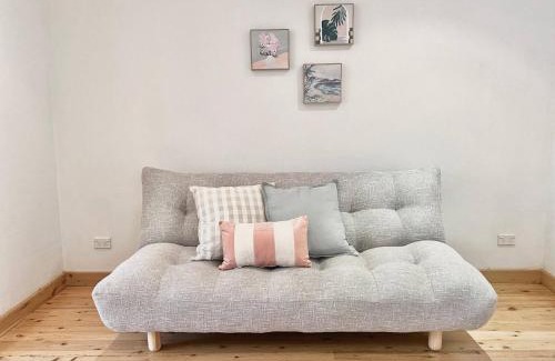Bellevue Hill Apartment | Prime Location Unit AC And Parking