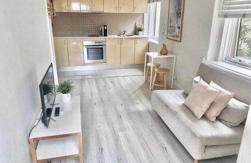 Bondi Junction Apartment | Prime location unit with backyard