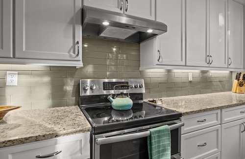 Sullivan's Island House | Prime Location! Classic Sullivan's Island Beach House/Gorgeous and Charming Updates!