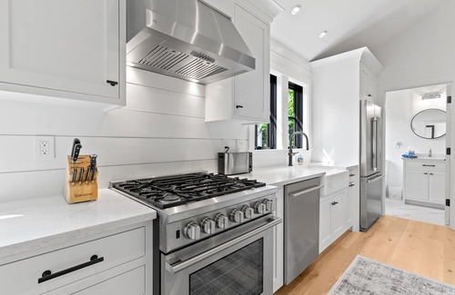 Ogunquit House | Prime location! Walk to Main Beach and downtown Ogunquit. No car needed.