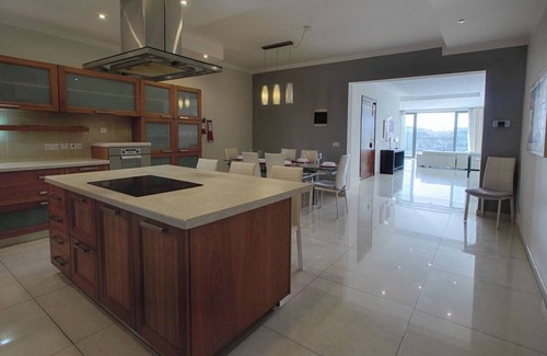 Gzira Apartment | Prime location with breathtaking sea views! Stay in style at this modern, fully furnished 4-bedroom apartment in the heart of Sliema, Malta.