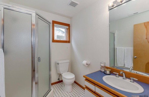 Manzanita House | Prime Manzanita Beach House by the Park near the beach and center of town.