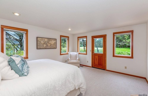 Manzanita House | Prime Manzanita Beach House by the Park near the beach and center of town.