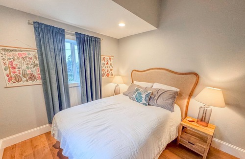 Manzanita House | Prime Manzanita Beach House by the Park near the beach and center of town.