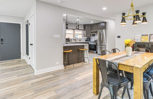 Oak Park Apartment | Prime Oak Park Location: Modern Home w/Yard!