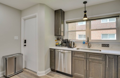 Oak Park Apartment | Prime Oak Park Location: Modern Home w/Yard!