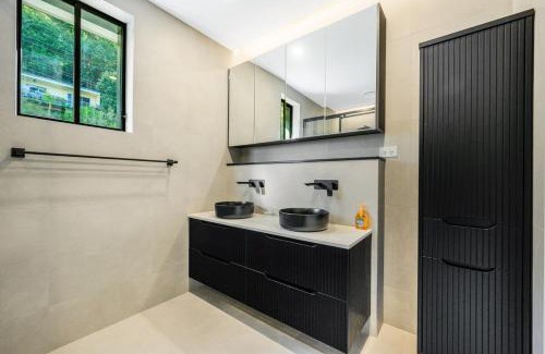 Koolewong House | Prime Ocean Villa Floor-Ceiling & Sunrise Terrace
