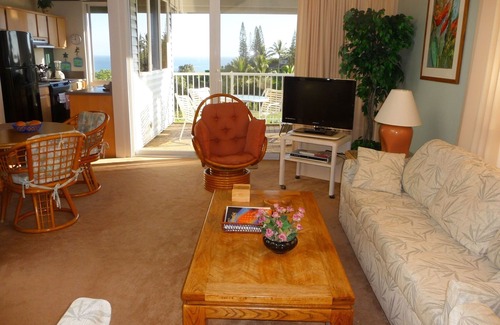 Princeville Condo | Prime Oceanfront End Unit-View-Family-friendly Cliffs Resort at Bargain Rates