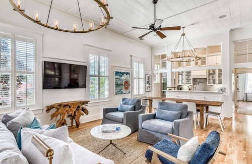Watercolor House | Prime Outdoor Views By Gulf w Roof Lounge and Bikes