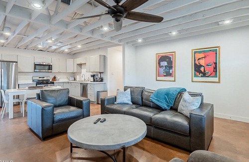 Papago Parkway House | PRIME S SCOTTSDALE PROPERTY! 5 min to old town!