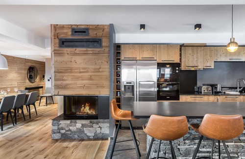 Val-d'Isere Apartment | Prime Ski-In/Ski-Out Location, Modern 5-Room Apartment with Fireplace