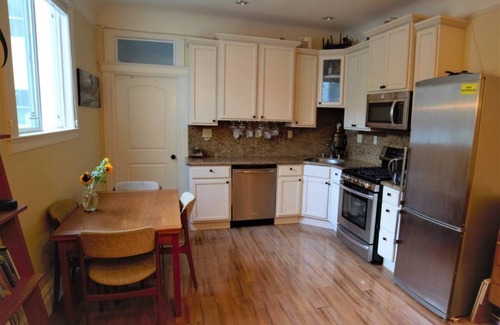 Mission District Apartment | Prime Sunny Mission 2 Bedrm Apartment with MCM Decor 4 Blocks to BART