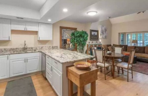 Uptown Sedona House | PRIME Uptown Sedona Location. Walk to shopping and Dining!