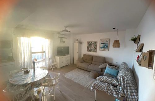 Torrenueva Apartment | Primera linea de playa en Torrenueva