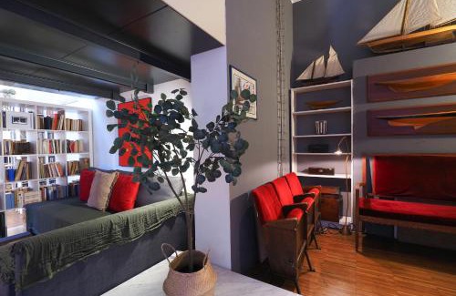 Chinatown Apartment | PrimoPiano - Messina