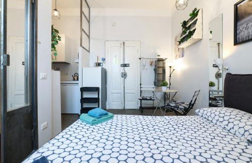 Ponte Seveso Apartment | PrimoPiano - Schiaparelli C Flat