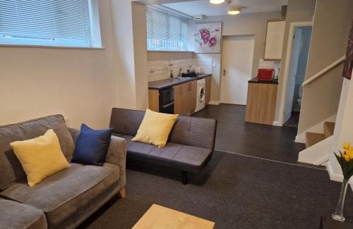 Wallsend Apartment | Primos Suite - Stylish 1 Bedroom in Wallsend