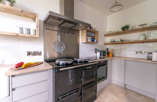 St Ives House | Primrose Cottage – Parking - Sea Views - Sleeps 6 - Dog Friendly