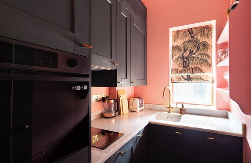 Primrose Hill Apartment | Primrose Hill Sweet Suite. Beautifully designed home away from home.