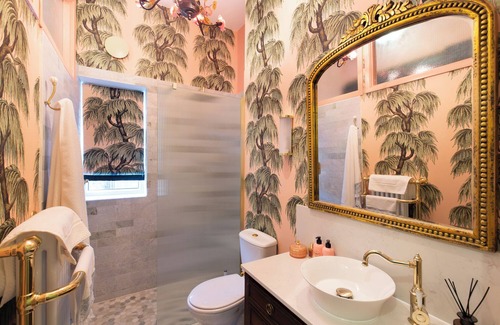 Primrose Hill Apartment | Primrose Hill Sweet Suite. Beautifully designed home away from home.