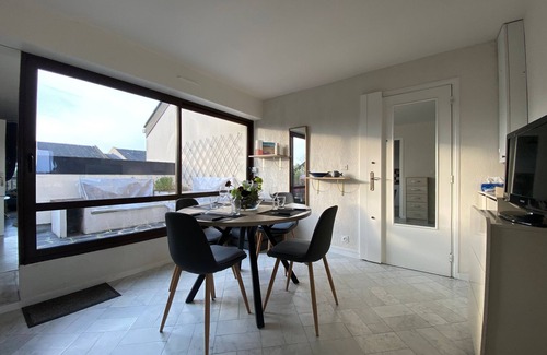 Courseulles-sur-Mer Apartment | Prince - À 500m de la plage - Appt 45m2 + Grande Terrasse