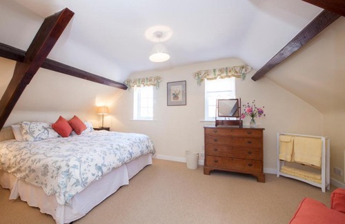 Worton House | Prince Hill Cottages
