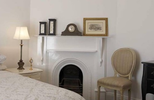 Orange House | Prince Street Cottage