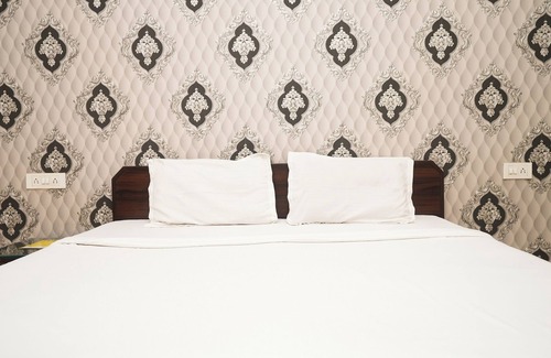 Udyog Vihar Hotel | Prince Villa