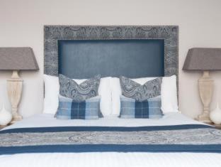 Old Town Apartment | Princes Street Suites