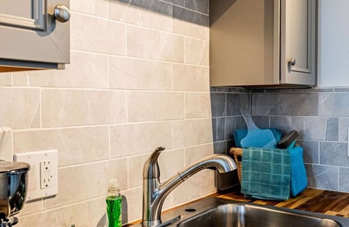 University Heights Apartment | Princeton Suite 12 Overlooking NobHill