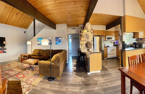 Prineville Ski Chalet | Prineville Reservoir Lake House: Boat Pkg, Kayaks, Paddle Boards, & Beach Access