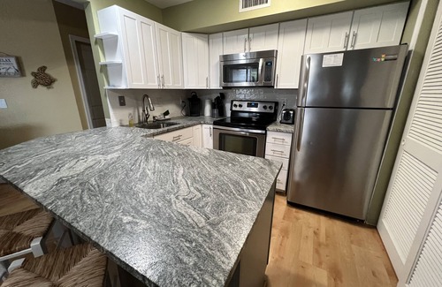 Seabrook Island Villa | PRISTINE BEACH, GOLF, TENNIS! BEAUTIFUL AND SPACIOUS 2BR COURTSIDE VILLA!