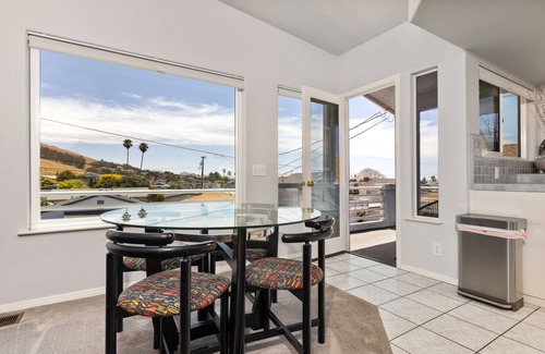 Morro Bay House | Pristine beach house with ocean views