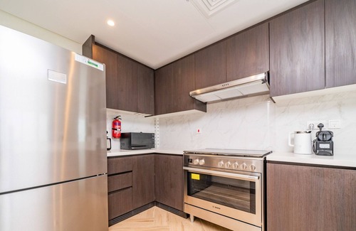 Bur Dubai Apartment | Pristine Cozy One Bedroom Suite