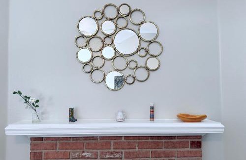 Tallahassee House | Pristine Elegance meets Chic Charm!