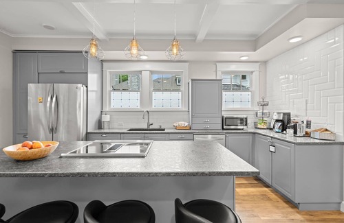 Hillsboro Village House | PRISTINE PROPERTY IN PRIME LOCATION — CHARMING ☆ SAFE ☆ WALK TO EVERYTHING