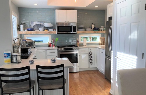 Ortley Beach Cottage | Pristine, renovated beach cottage; walk to Lavallette town center & beaches.