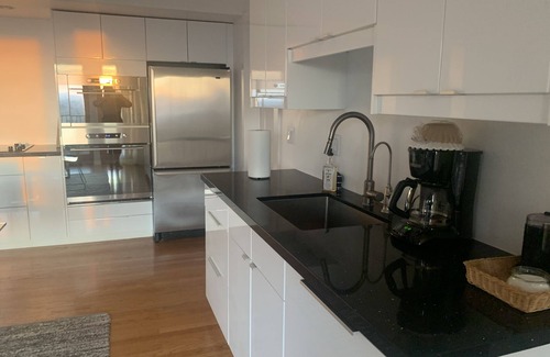 Mission Canyon Apartment | Pristine Santa Barbara Apartment with Hot Tub and Mountain and Ocean Views