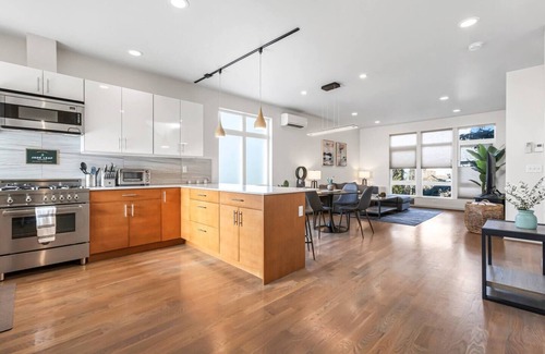 Old Ballard House | Pristine Townhome in Vibrant Ballard