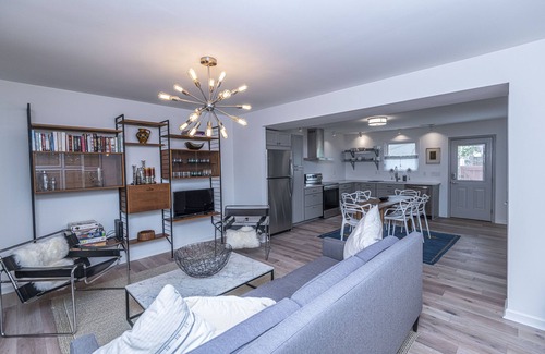 Old Village House | Pristine Townhouse - Beach, Charleston, Pool, Low Country Fun