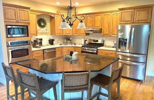 Saratoga Springs House | Privacy and greenery less than 3 miles from Saratoga Race Track and SPAC!
