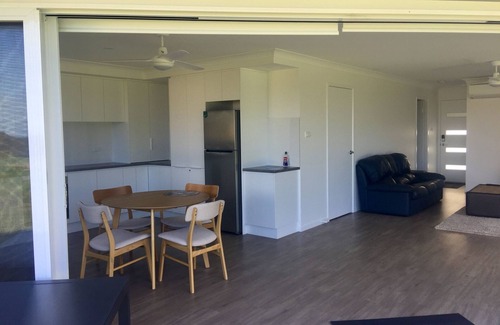 Tapitallee House | Privacy space comfortnLooking at visiting Bundanon? Uwannavu @Tapitallee Lodges