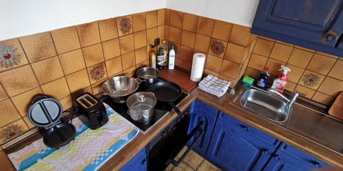 Kassel House | Privat Haus mit Garten eigener Küche und Badezimmer WC für 6 Pers in Kassel Wilhelmshöhe