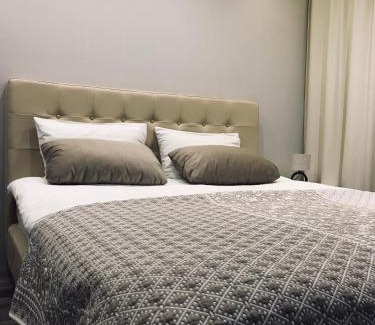 Lisina Apartment | Privat Studio Milmari