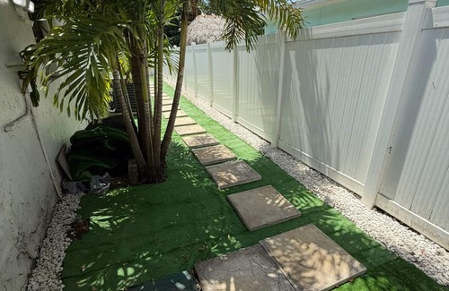 Edgewood Apartment | Private 1 bedroom apartment TOP Location Fort Lauderdale Airport-cruise port