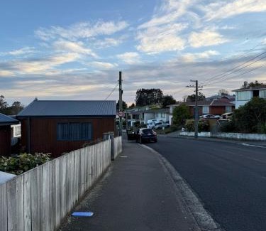Dunedin Apartment | Private 1 br mini house