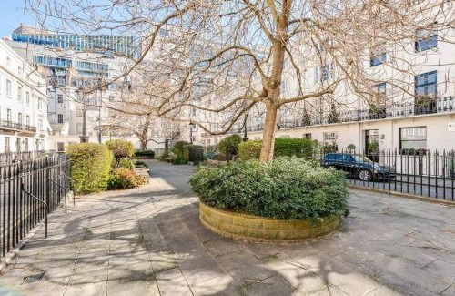 Belgravia Apartment | Private 2 Bed Cosy Home by Royal Palace